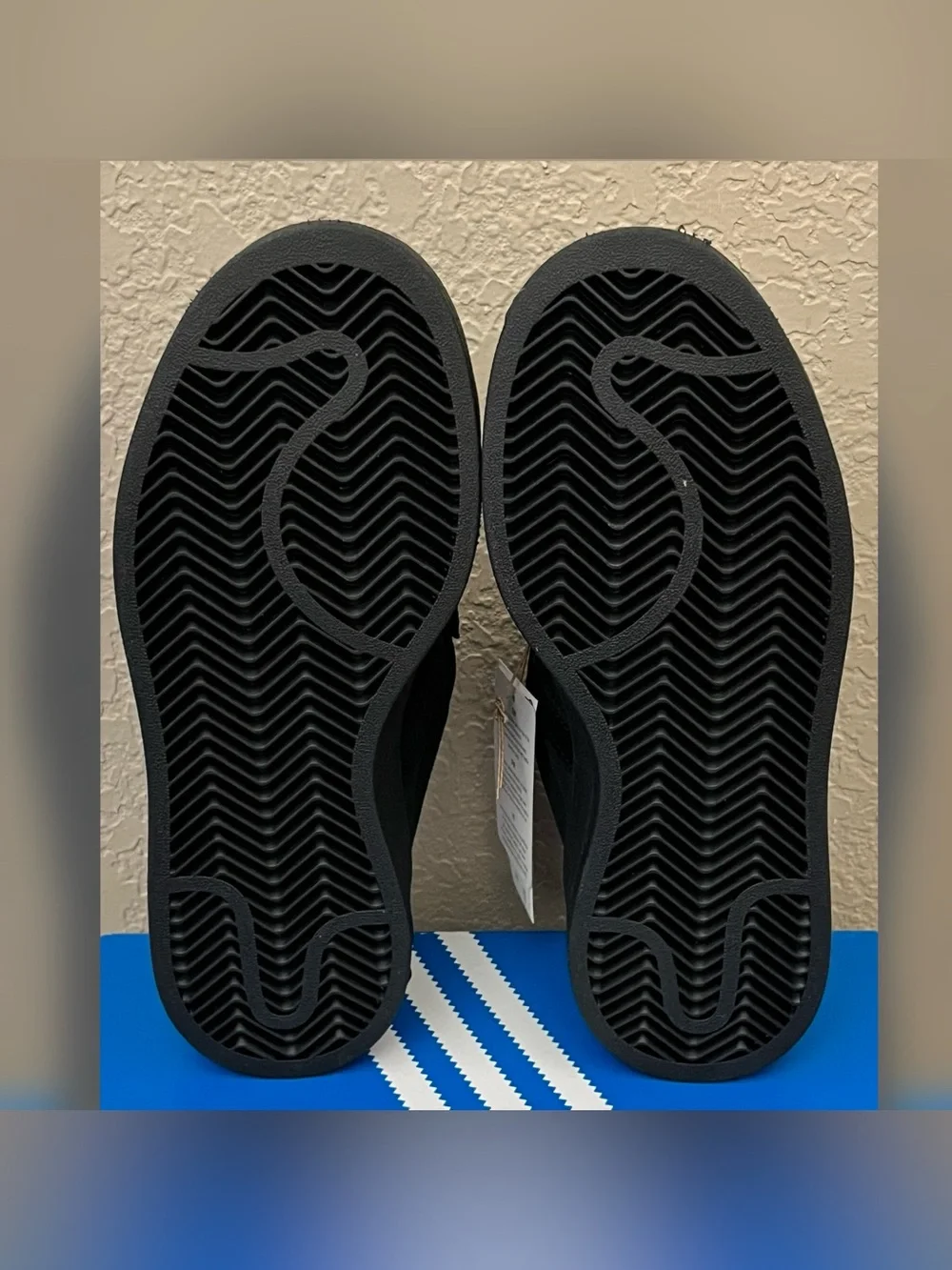 Adidas Campus 00s Black Suede Color Shoes    Kids Size-4.5